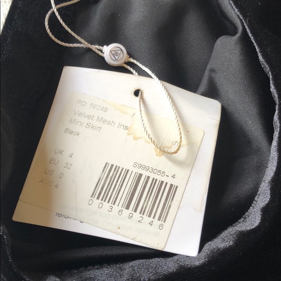 Black misguided skirt - Picture 3 of 4